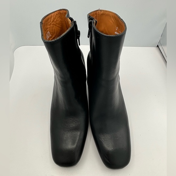 Charleston Shoe Co Black Handmade Leather Boots with 2 in heel, Size 7 Like New - Picture 2 of 8